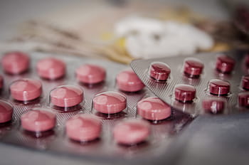 profondeur, photographie de terrain, rouge, blister, médicaments, argent, guérir, comprimés, pharmacie, médical, la maladie
