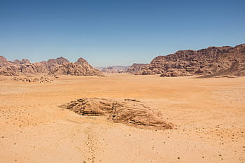 landscape photography, desert, landscape, sand, daytime, nature, mountains, slope, summit, peaks, rocks