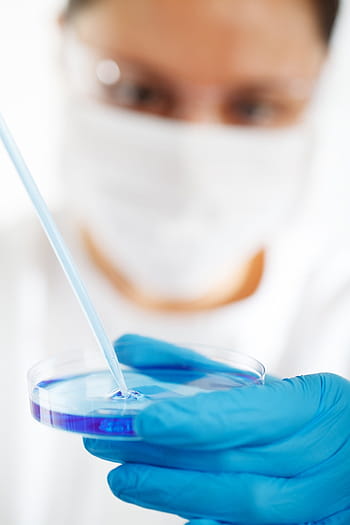 zavřít, fotografování, osoba, modrý, laboratorní rukavice, hospodářství, kolo, Průhledná, případ, kapalný, zblízka fotografie