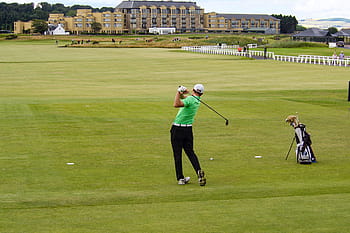 man playing golf, st andrews, old course, golfers, tee, golf, fairway, bahn 1, golfer, golf game, scotland