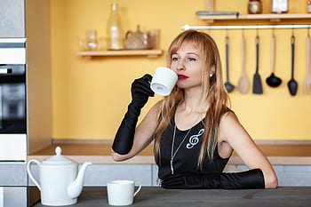 tea, tea party, girl, woman, mistress, treat, guests, kitchen, coffee house, coffee to go, codehaus