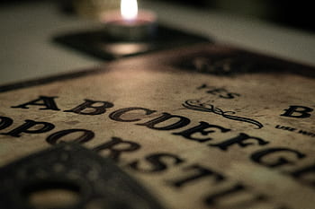 ouija-lauta, Ouija, henkilauta, kummituksia, halloween, poltergeist, pelko, varjo, aavemainen, pelottava, kammottava