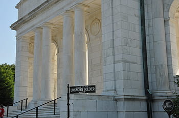 Černá, bílý, text dopravní značení, vedle, budova, hrob neznámého vojáka, národní hřbitov arlington, odpočívadlo, čestná stráž, Washington DC, smrt