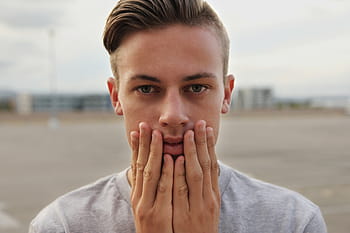 muž, nošení, šedá, košile posádky-krk, dojemný, tvář, Modelka, osoba, portrét, mladý, střela do hlavy