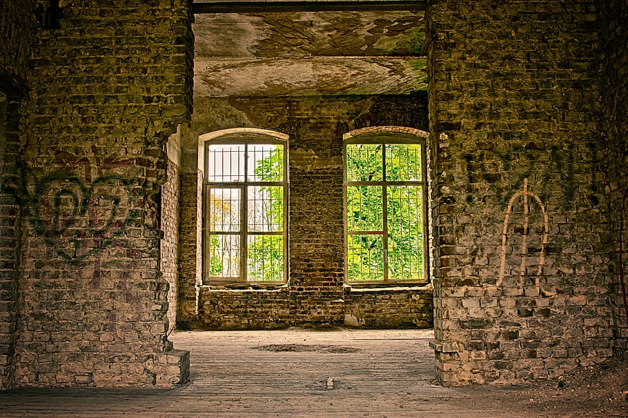 dva, skleněné okno, cihlové sloupy, Domov, okno, ztracená místa, architektura, prkna, zeď, cihlový, zřícenina