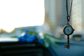 clock, time, stand by, time to start, getting started, key, suspension, motivation, beginning, symbol, metaphor