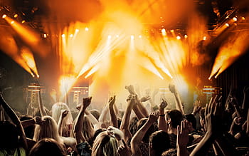 Menschen, erziehen, Hände vor, Bühne, Band, spielen, Event-Party, Veranstaltungen, Nacht-Party, Feier, Party