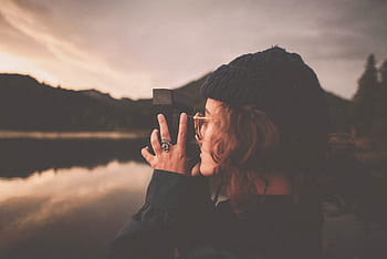 selettivo, messa a fuoco, donna, detenzione, telecamera, presa, immagine, cattura, fotografia, lago, persone