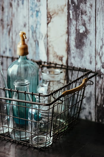 garrafas, cesta de malha de metal, coleção, malha, cesta, vintage, retrô, garrafa, ninguém, dentro de casa, dia