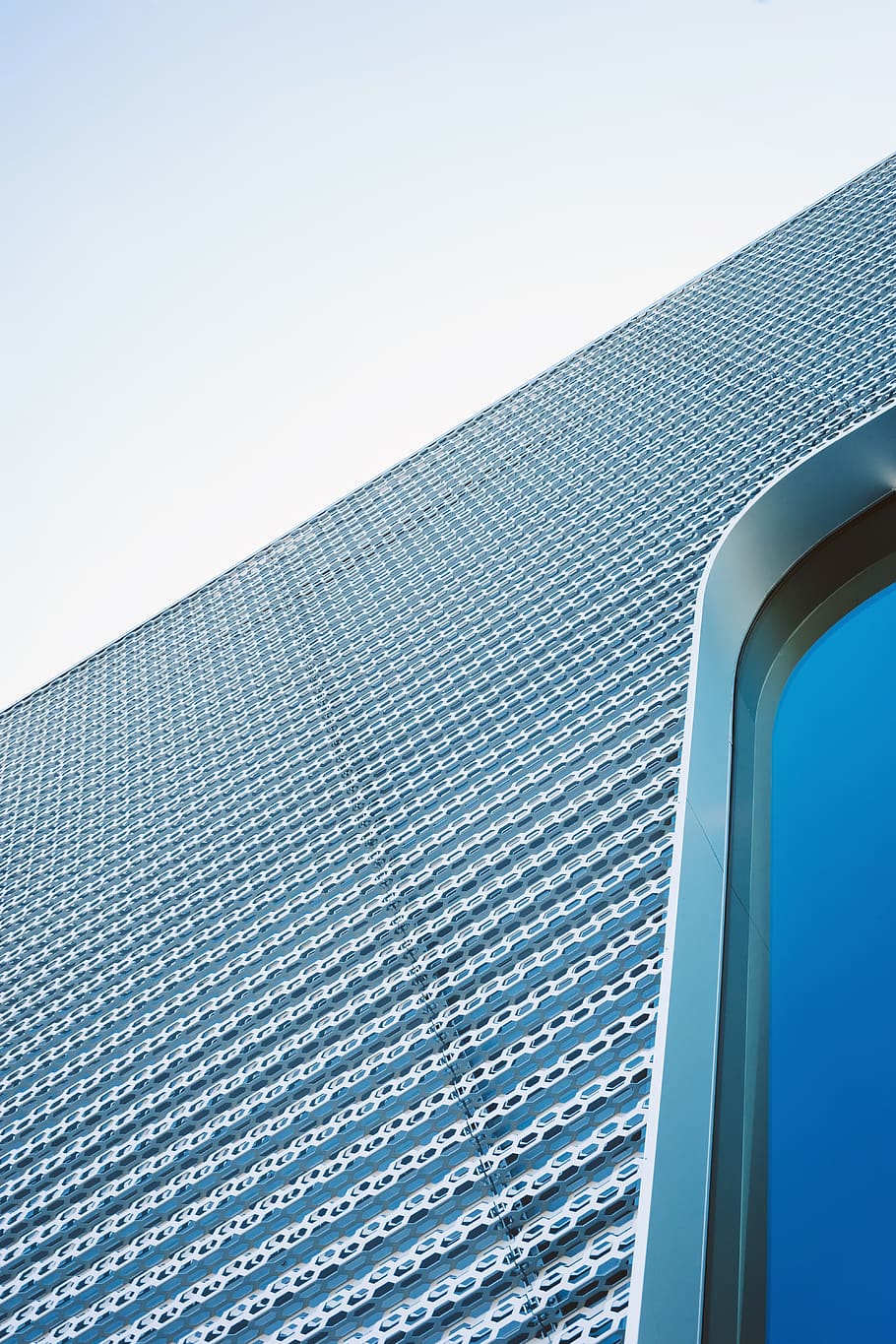 architecture, abstract, pattern, texture, exterior, window, reflection, cladding, metal, sky, building