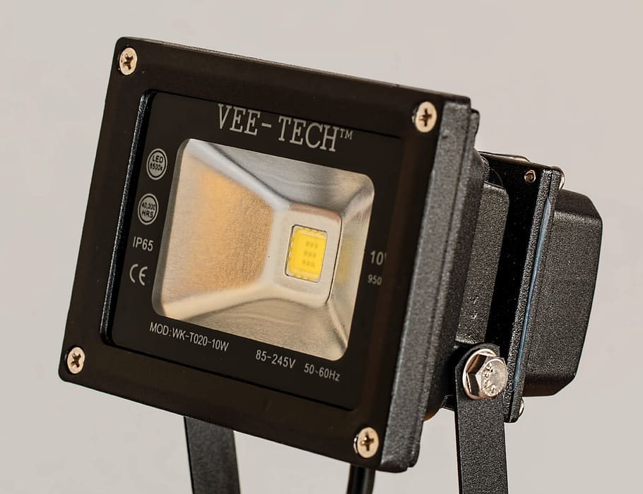 vee-tech light, spotlight, spot lamp, light, led light, lamp, spot, illumination, led, floodlight, technology