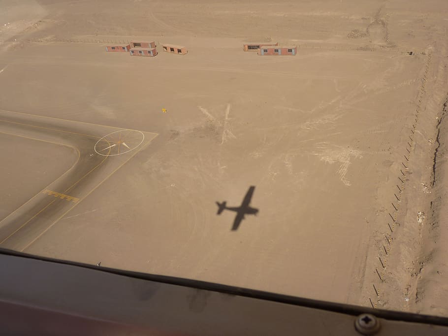 nazca level, nazca, fly, aircraft, airport, landing site, desert