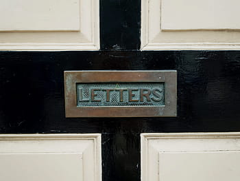 rezavé dveře letterbox, rezavý, letterbox, dveře, typografie, podepsat, architektura a budovy, staromódní, starý, nikdo, uvnitř