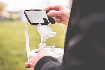 dpp fpv, smarphone, piloto, control, FPV, dron, fotografía de drones, drones, voladores, manos, hombre