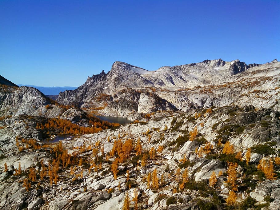 山、 湖、 屋外、 風景、 自然、 岩、 自然の風景、 エンチャント、 PNW、 雪、 山頂