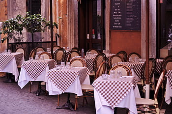 restaurant, pizza, tables, chairs, table cloth, glasses, patio