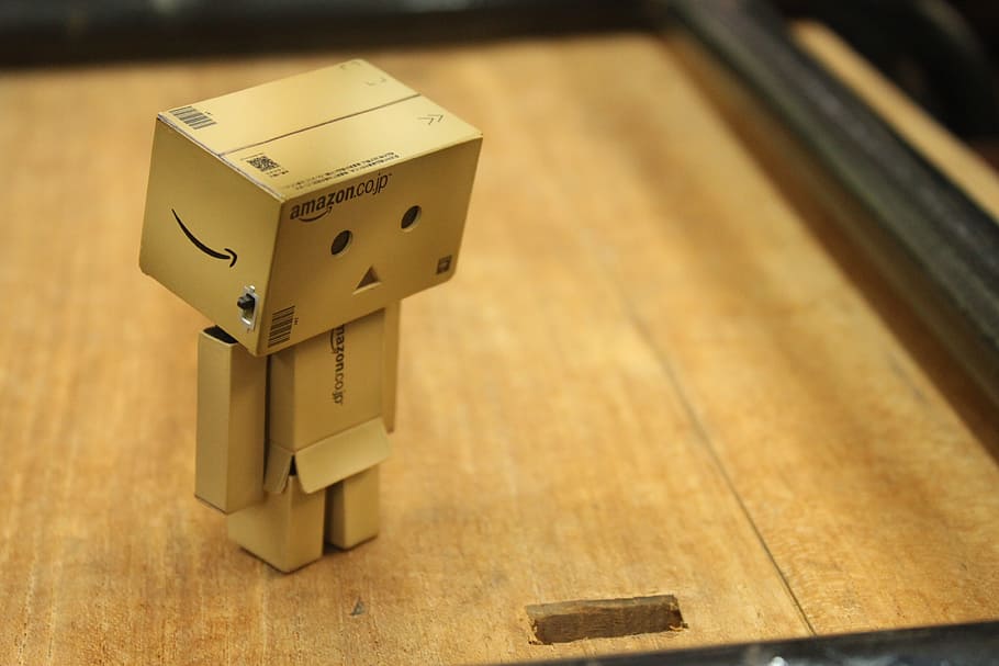 amazon, cardboard, box, character, wallpaper, Danbo, Action Figure, Cute, Mood, thinking, sad