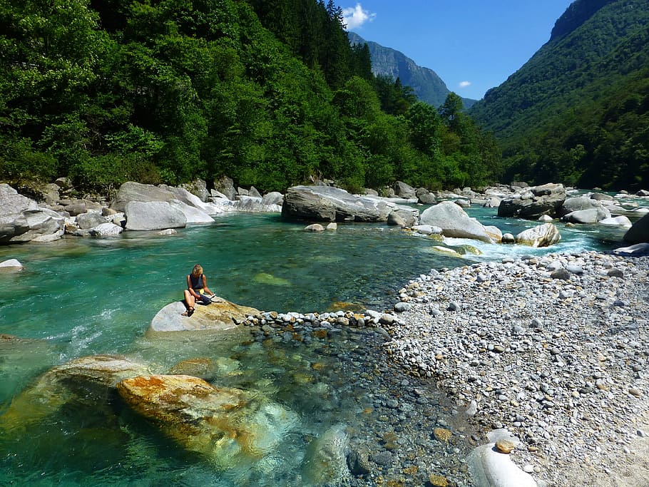 Ticino, Verzasca, grønt vand, torrent, sten