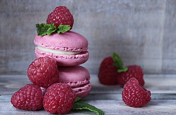 bunch, strawberries, macarons, raspberries, mint, pastries, french pastries, tender, fruits, red fruits, meringue pastries