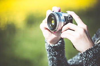 mengambil, Foto, Kecil, Kamera Tanpa Cermin, kamera, ambil, tangkap, gadis, tangan, tanpa cermin, fotografer