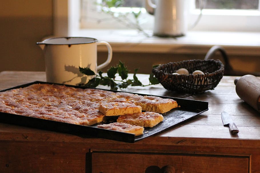 baked, food, tray, knife, rolling, pin, rolling pin, kitchen, table, cake, eat