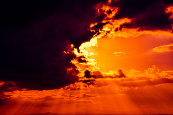 luce del sole, sbirciando, attraverso, nuvole, cielo in fiamme, rivelazione, luce, raggio di sole, apocalisse, splendore, mistico
