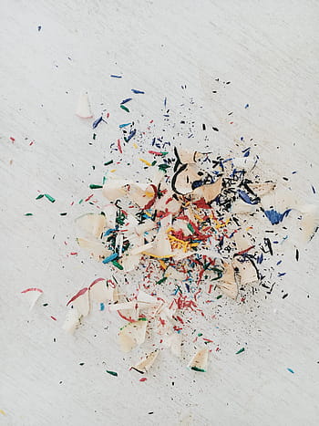 aiguiseur de crayons de couleur, coloré, crayon, désordonné, multi couleur, confettis, variation, personne, grand groupe d'objets, prise de vue en studio, à l'intérieur