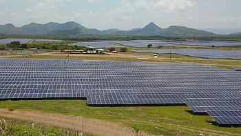 sluneční, panely, travnaté hřiště, solární panel, solární energie, energie, slunečný den, obnovitelná energie, fotovoltaické panely, solární instalace, obnovitelný