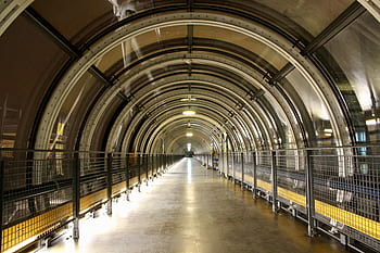 tunnel, paris, centre-pompidou, france, tourism, attraction, museum, city, europe, pompidou, night
