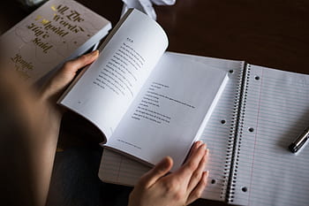notas, libro, bolígrafo, manos, lectura, escuela, suministros, cartas