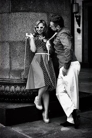 mods, model, couple, meet, sunglasses, lips, hugs, beautiful, the man with the tie, flirtation, flirting