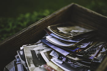 foto tilt shift, assortito, fotografie, Marrone, di legno, scatola di immagazzinaggio, mucchio, riviste, ricordi, immagini, vecchio