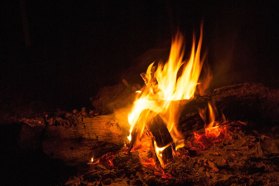 campfire, lighting, fire, fire - Natural Phenomenon, flame, heat - Temperature, burning, firewood, fireplace, bonfire, wood - Material