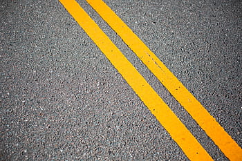 carretera de asfalto, líneas de carretera, asfalto, carretera, amarillo, líneas, líneas dobles, marcado, carreteras, espacio para texto, seguridad
