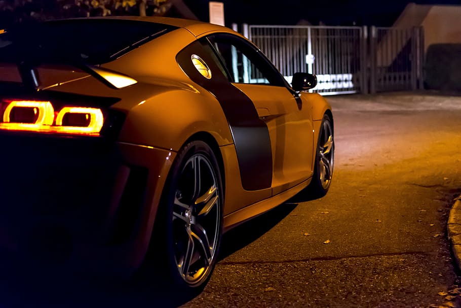 hnědý, audi r 8, r8, zaparkováno, brána, audi, gt, omezený, sportovní auto, luxusní auto, kupé