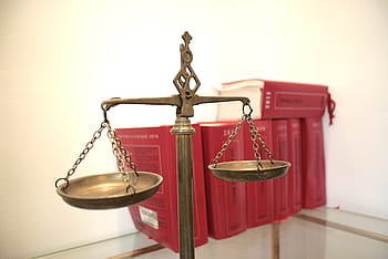 brass-colored balance scale, balance, justice, law, legal, right, lawyer