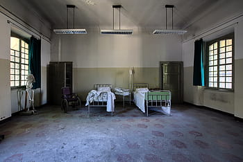 hospital patient room, indoor, inside, hospital, room, bed, wheelchair, indoors, domestic Room, flooring, architecture