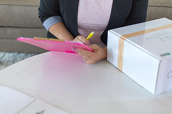 clipboard, hånd, pen, arbejder, person, kvinde, boks, Forsendelse, tjekliste, professionel, bord