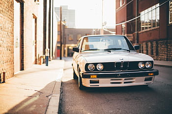 bílý, bmw, m3, e30, zaparkováno, beton, budova, během dne, sedan, střední, město
