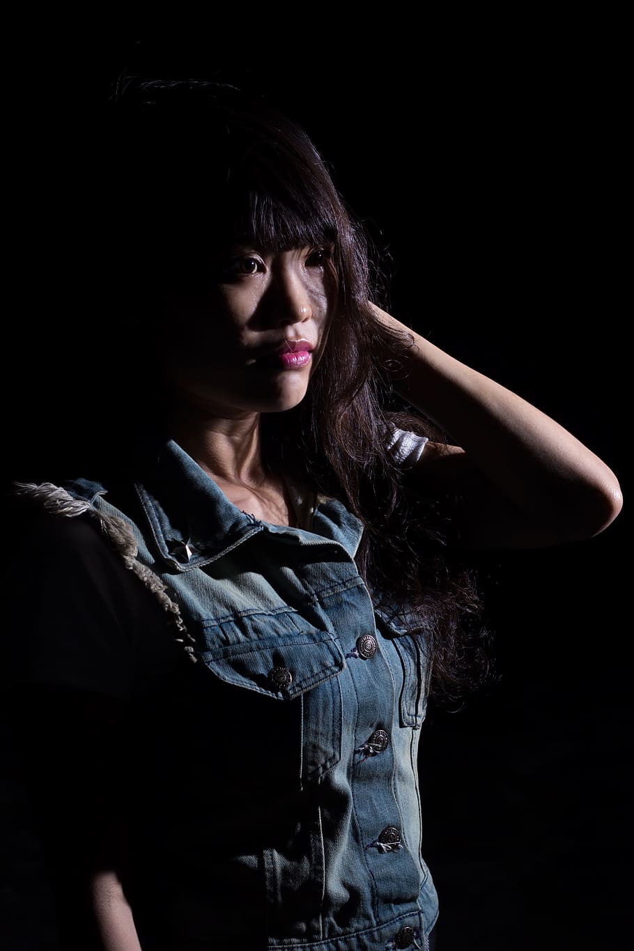 Girl, Speed, Light, Flash, Cannon, speed light, adult, adults only, dark, black background, only women