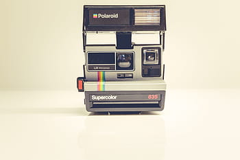 λευκό, μαύρος, κάμερα polaroid, polaroid, ΦΩΤΟΓΡΑΦΙΚΗ ΜΗΧΑΝΗ, φωτογραφία, τεχνολογία, ρετρό στυλ, ντεμοντέ, χωρίς κόσμο, εντός κτίριου