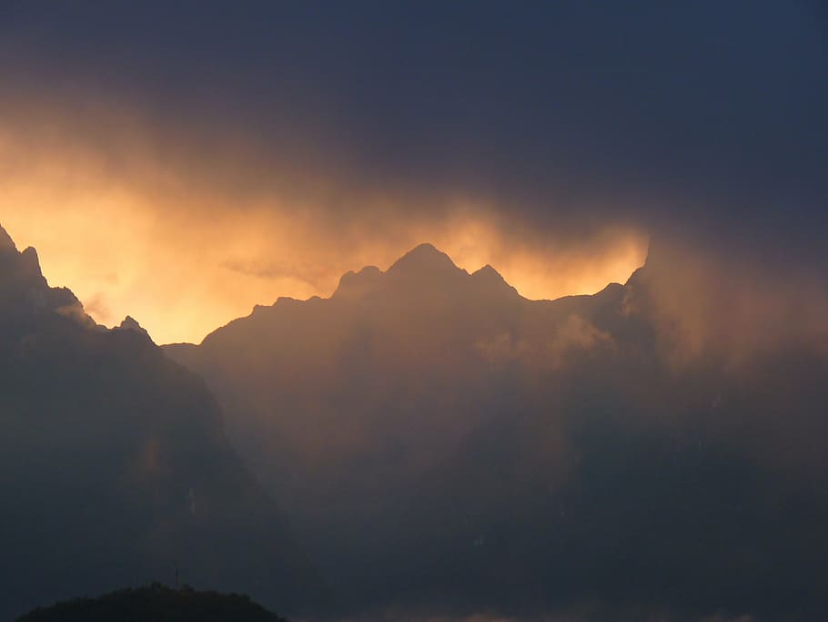 žlutá, Černá, fotografie oblohy, během dne, Andy, hory, Machu Picchu, Peru, mraky, mlha, mysticismus