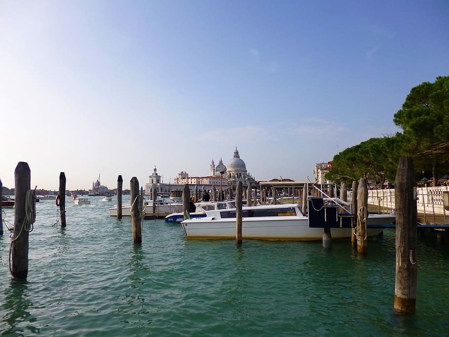 Venice, Italy, Lagoon, Gondola, Channel, venice, italy, boats, berthpier, berth, sea bridge, travel destinations