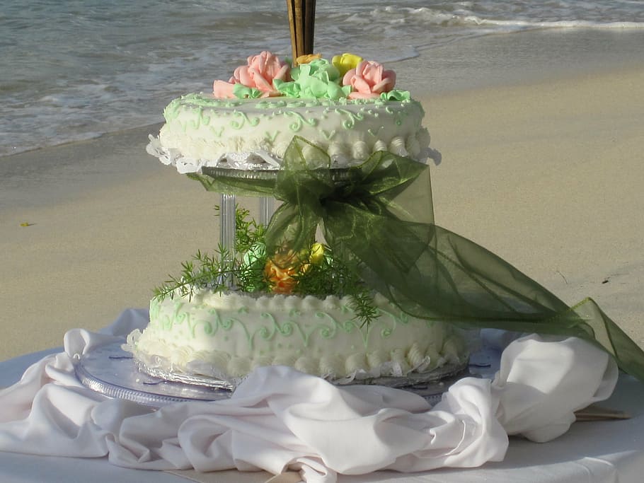 beach, cake, marriage, grenada, grand anse