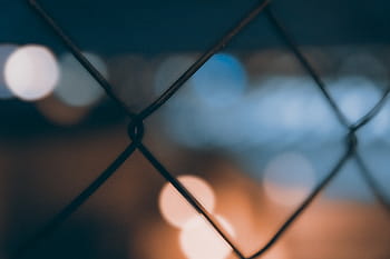 detailní fotografie, šedá, kovový drát, drát, bokeh, temný, noc, světla, Drátěný plot, nikdo, ochrana