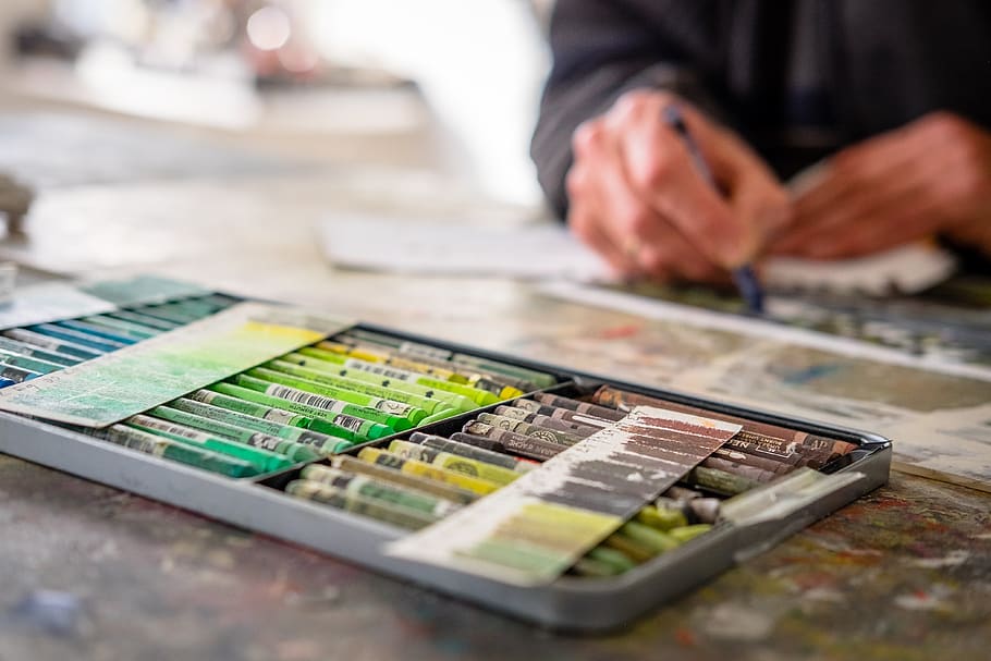 artist, painter, paint, brush, crayon, palette, creative, colorful, creativity, artistic, canvas