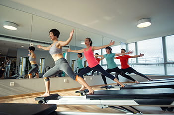 ženy, cvičení, uvnitř, pokoj, místnost, závaží, zdraví, šťastný, sportovní, výcvik, jóga, pilates