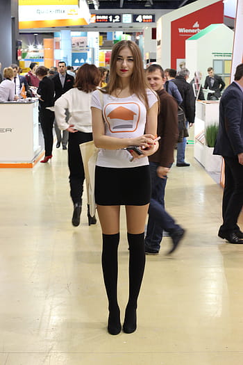 výstava, dívka, Modelka, vysoká dívka, distribuce letáků, leták, adresář, brožur, expocentre, Moskva, vydržet