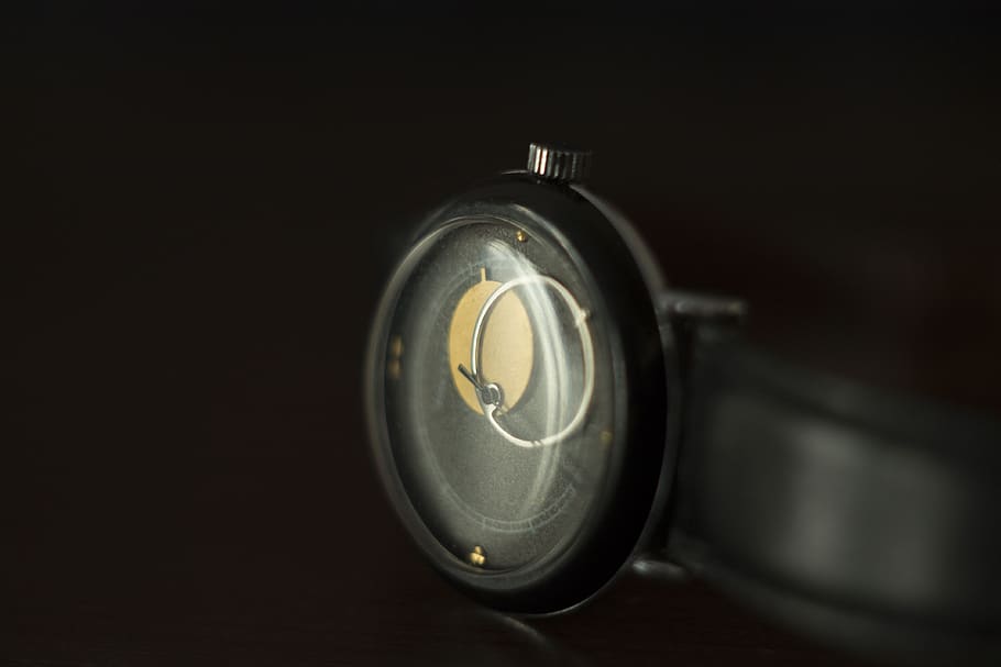 watch, wristwatch, vintage watch, time, fashion, wearable, wrist, gadget, accessory, hand, style
