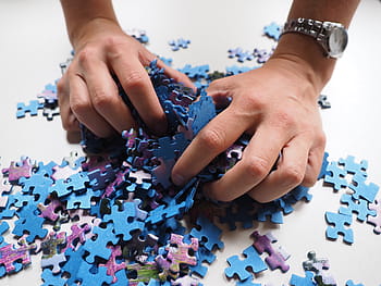 person, picking, jigsaw puzzles, pieces of the puzzle, mix, hands, puzzle, play, piecing together, share, patience